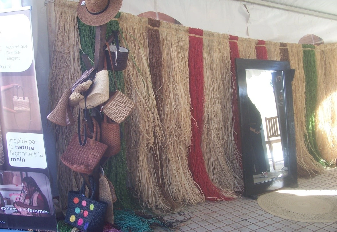 Raphia fabrication artisanale FIM-CCI