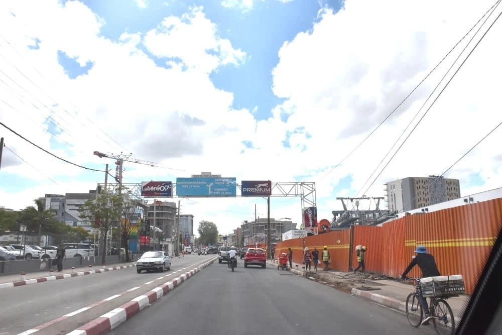 Route fermée près du stade Barea, Mahamasina