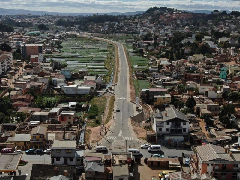 Fly Over Anosizato