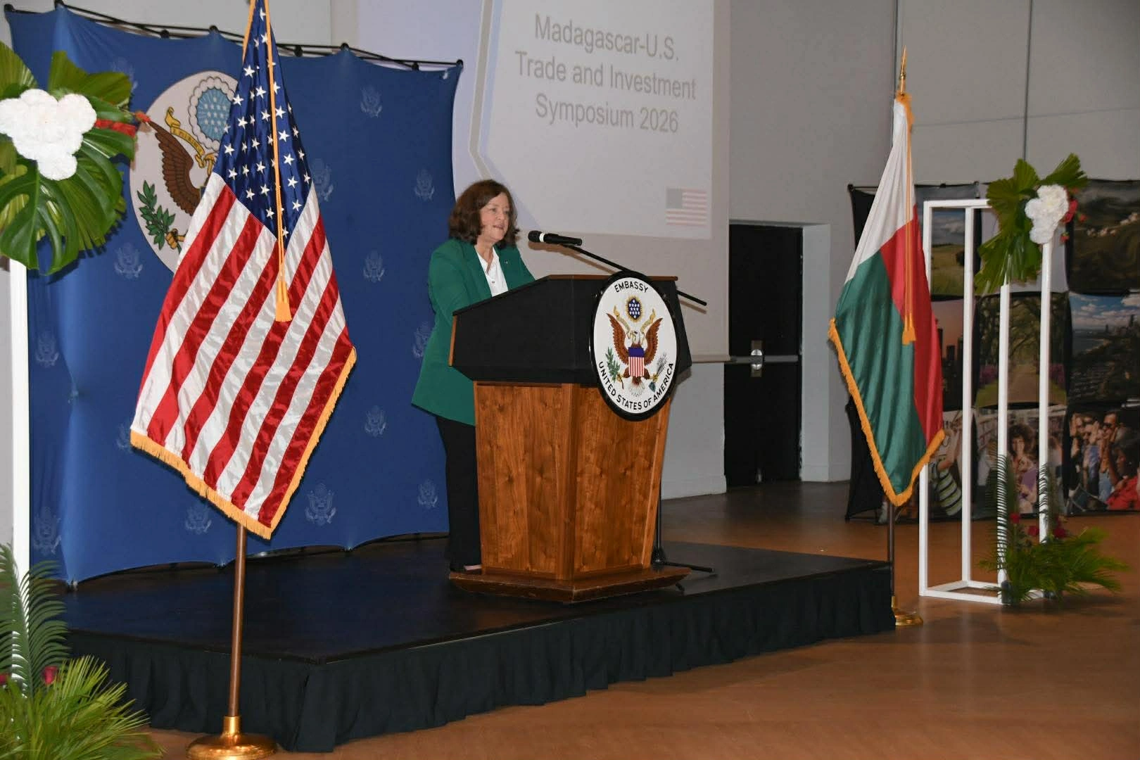 USA Madagascar MUSTIS Stephanie Arnold